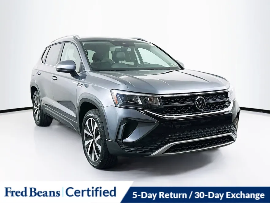 2022 Volkswagen Taos SE photo 1