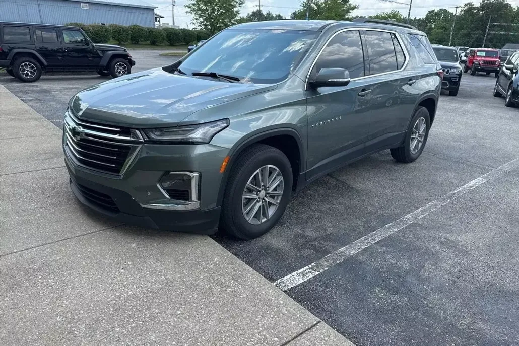 2022 Chevrolet Traverse 1LT photo 1
