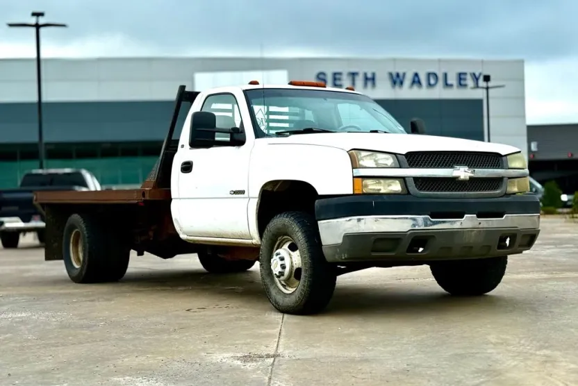 2003 Chevrolet Silverado 3500HD LS photo 1