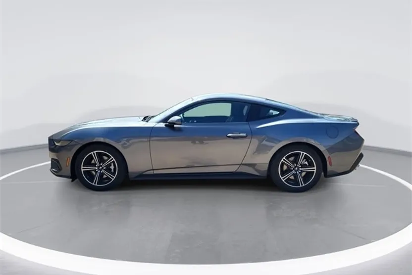 2025 Ford Mustang EcoBoost Premium photo 1