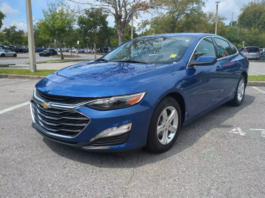 2023 Chevrolet Malibu 1LT photo 1