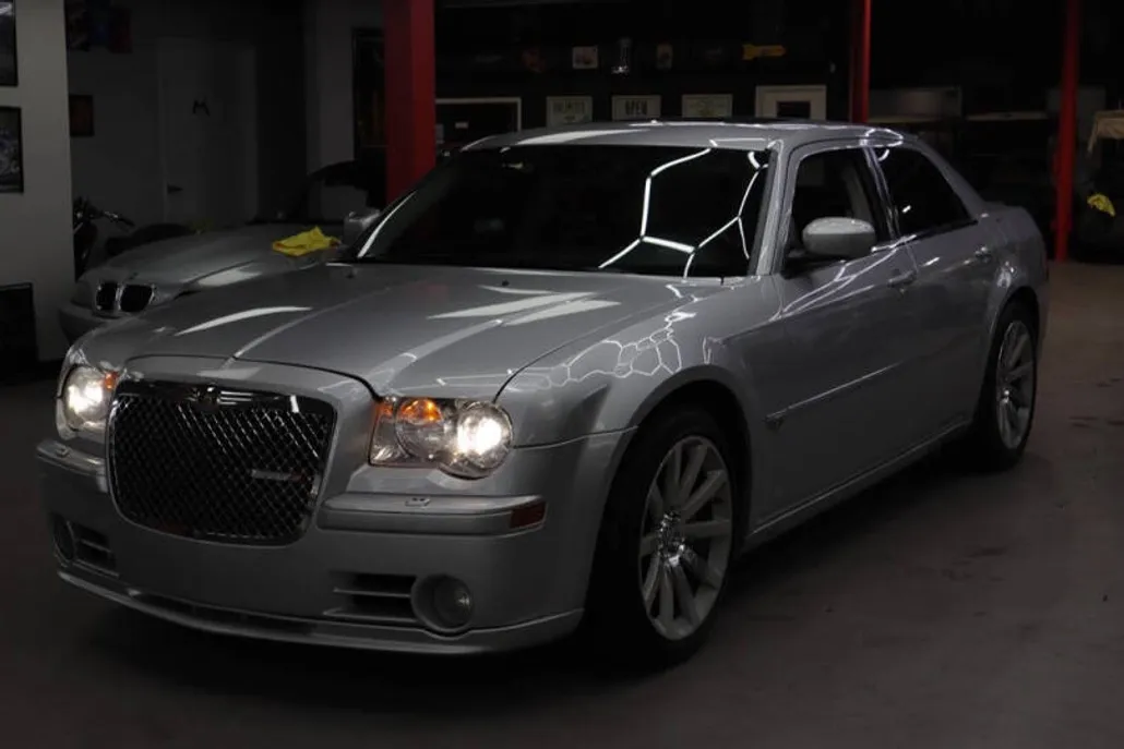 2006 Chrysler 300 C SRT8 photo 1