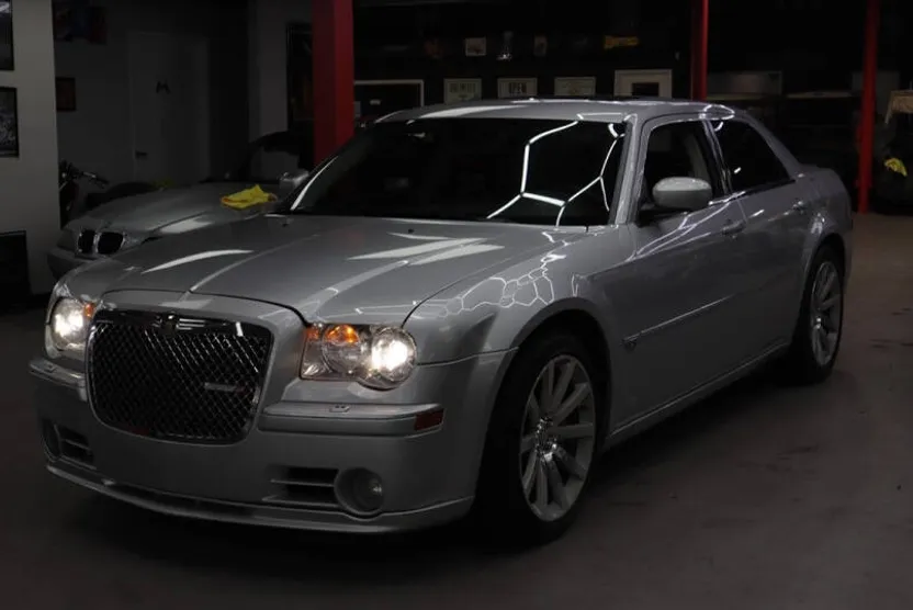 2006 Chrysler 300 C SRT8 photo 1
