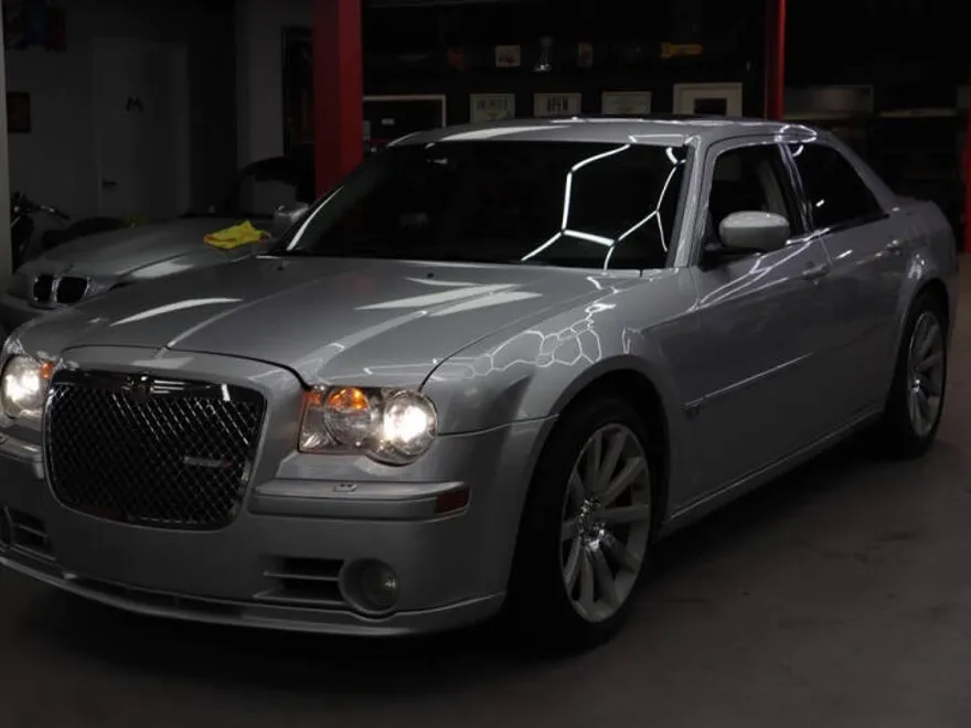 2006 Chrysler 300 C SRT8 photo 1