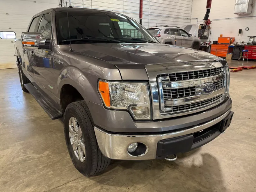 2014 Ford F-150 XLT photo 1