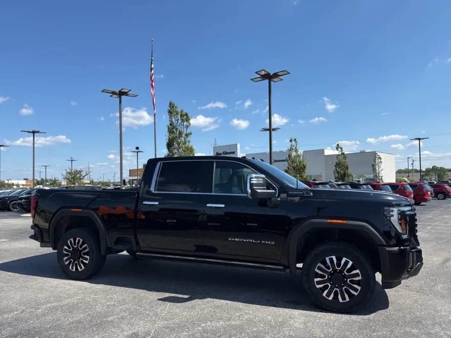 2024 Gmc Sierra HD Denali Ultimate photo 1