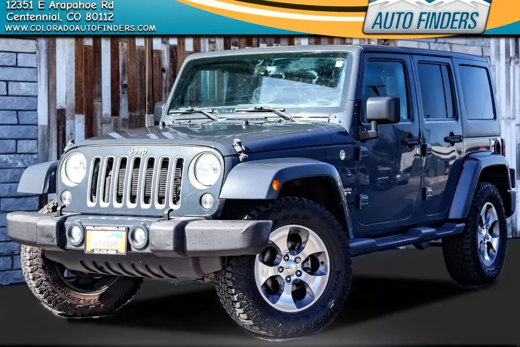 2016 Jeep Wrangler Unlimited Sahara photo 1