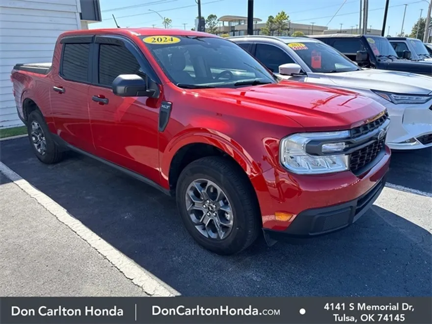 2024 Ford Maverick XLT photo 1