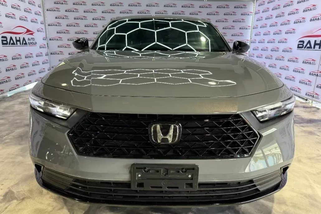 2024 Honda Accord Hybrid Sport-L photo 1