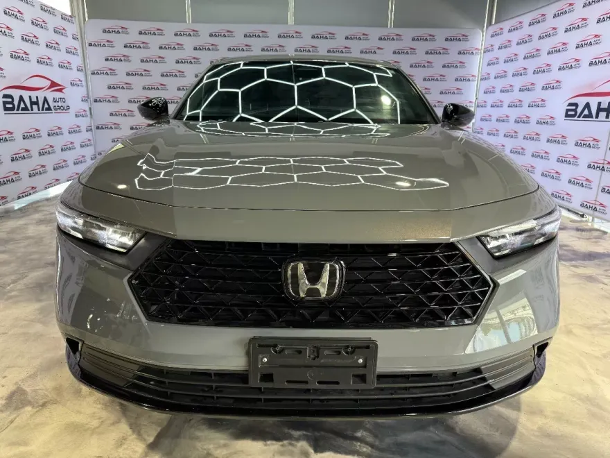 2024 Honda Accord Hybrid Sport-L photo 1