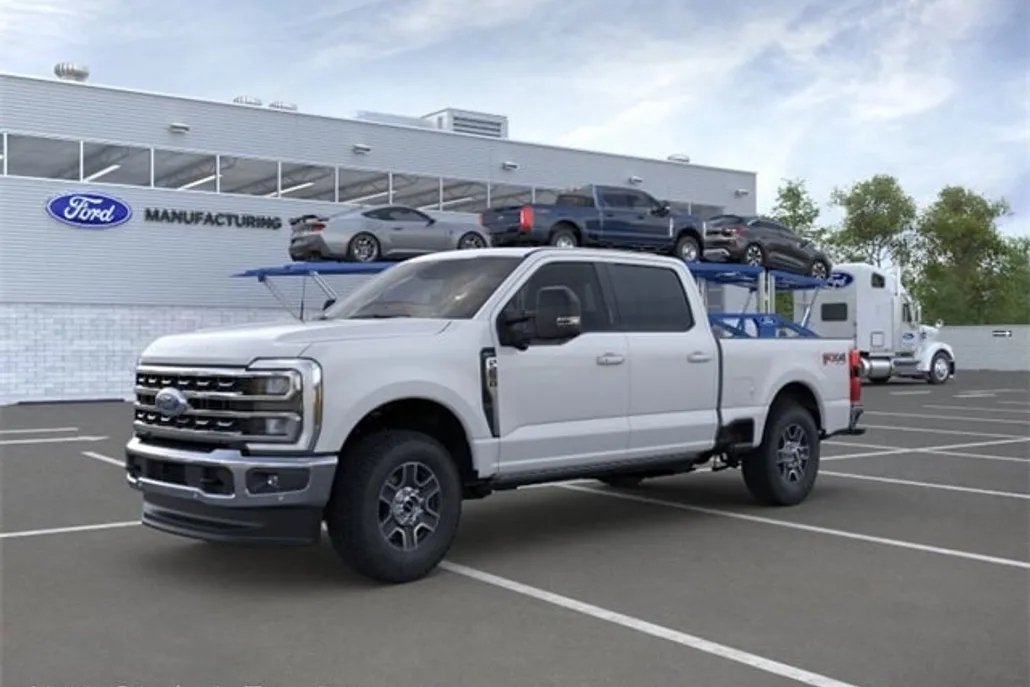 2025 Ford F-250 Lariat photo 1