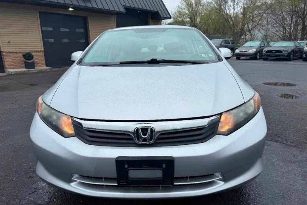 2012 Honda Civic LX photo 1