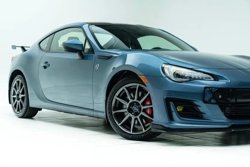2018 Subaru BRZ Limited photo 1