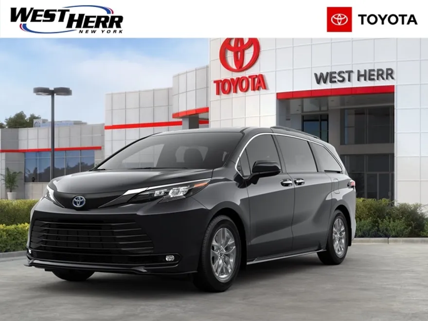 2025 Toyota Sienna XLE photo 1