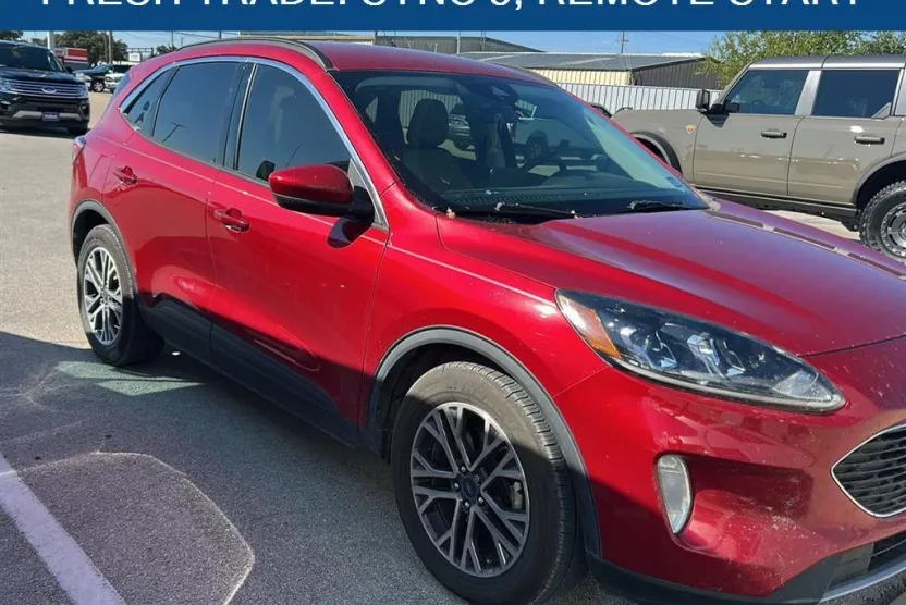 2021 Ford Escape SEL photo 1