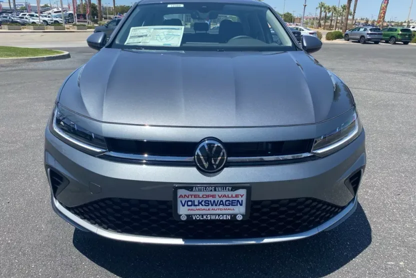 2025 Volkswagen Jetta 1.5T S photo 1