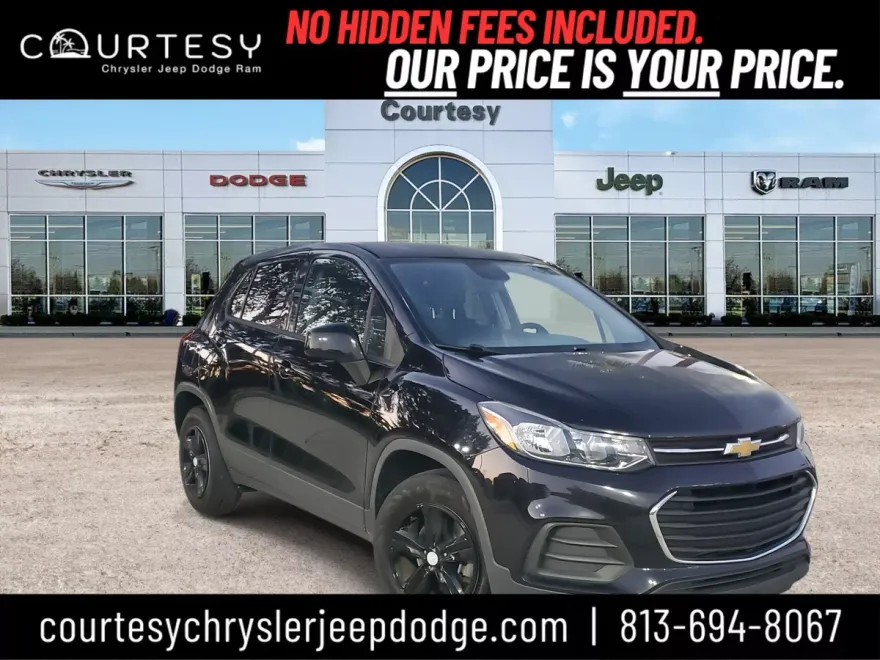 2020 Chevrolet Trax LS photo 1