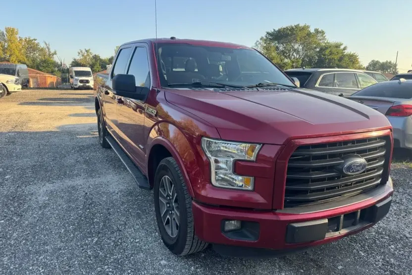 2016 Ford F-150 XLT photo 1