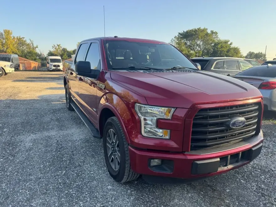 2016 Ford F-150 XLT photo 1