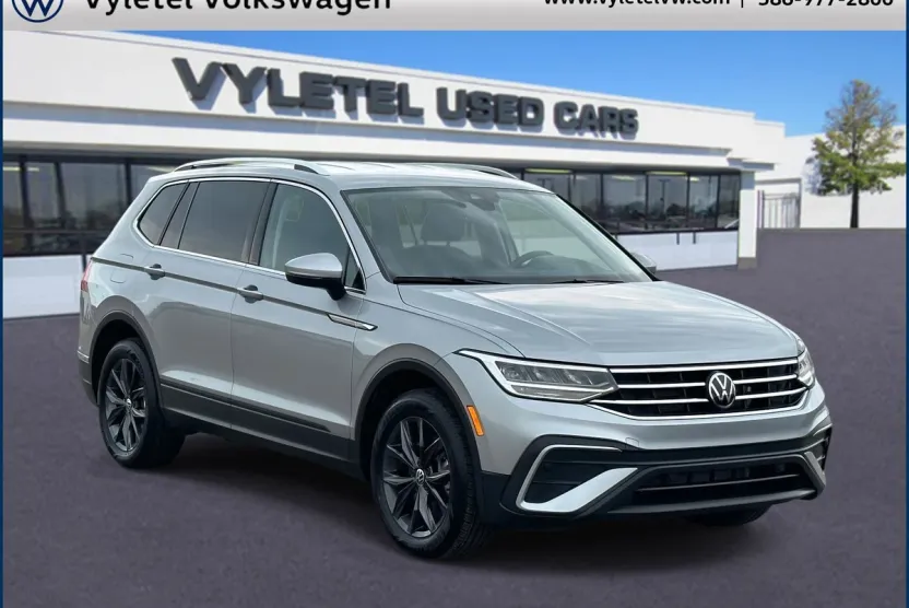 2022 Volkswagen Tiguan SE photo 1