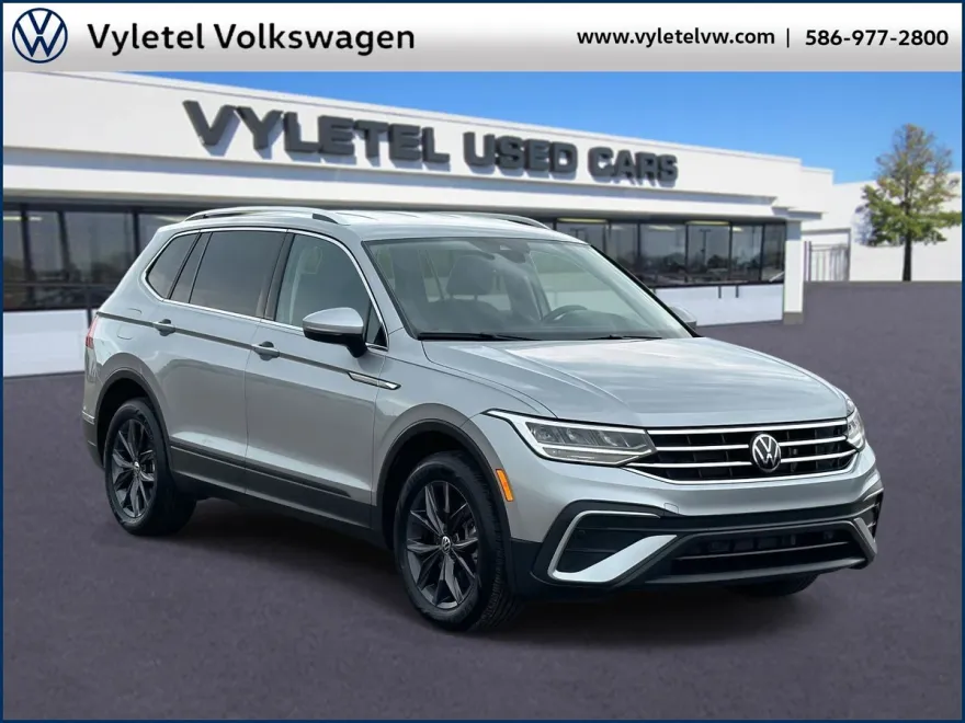 2022 Volkswagen Tiguan SE photo 1