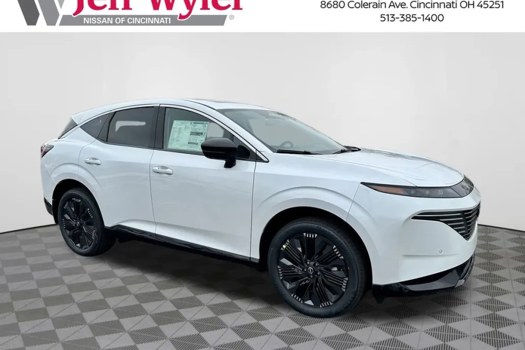 2025 Nissan Murano Platinum photo 1