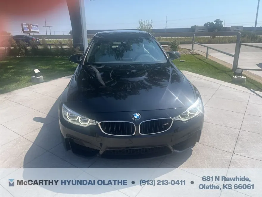 2015 Bmw M4 Convertible photo 1