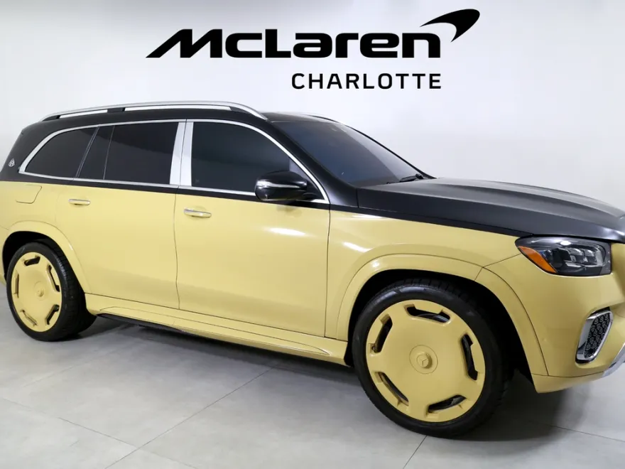 2024 Mercedes Benz GLS 4MATIC photo 1