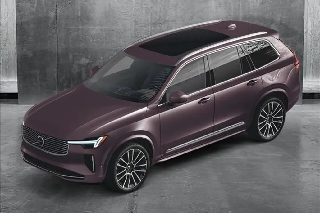 2025 Volvo XC90 Plus photo 1