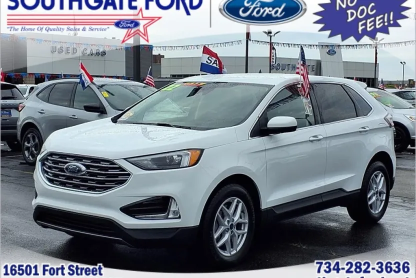 2022 Ford Edge SEL photo 1