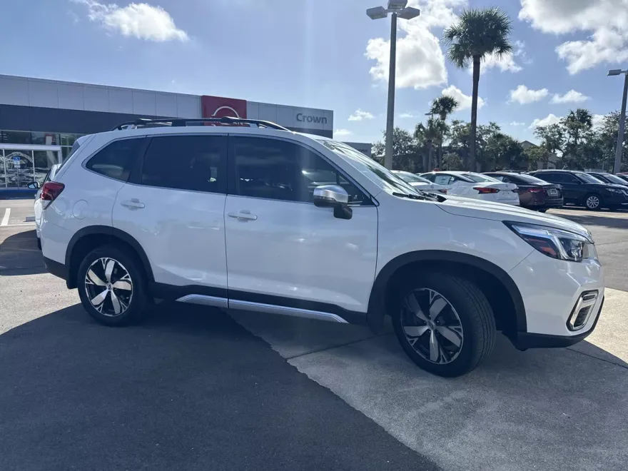 2021 Subaru Forester Touring photo 1