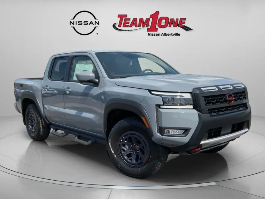 2025 Nissan Frontier Crew Cab PRO-4X photo 1