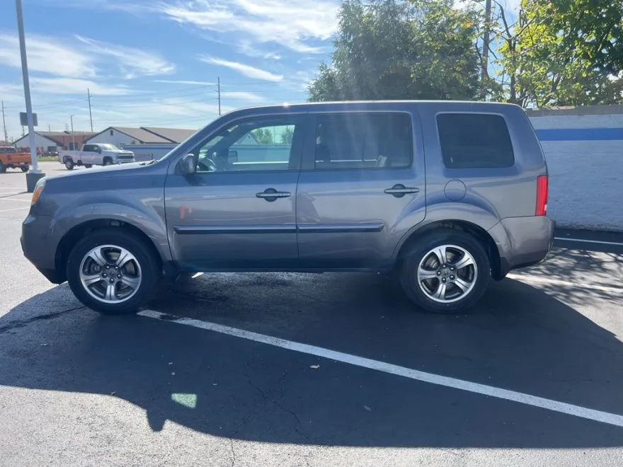 2015 Honda Pilot SE photo 1