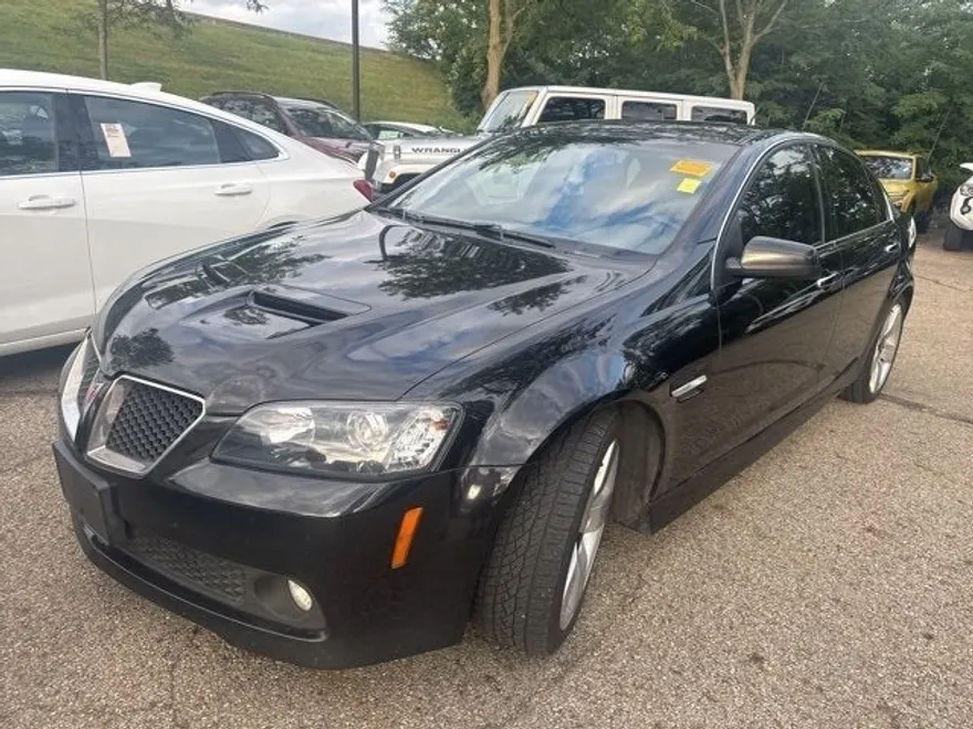 2009 Pontiac G8 GT photo 1