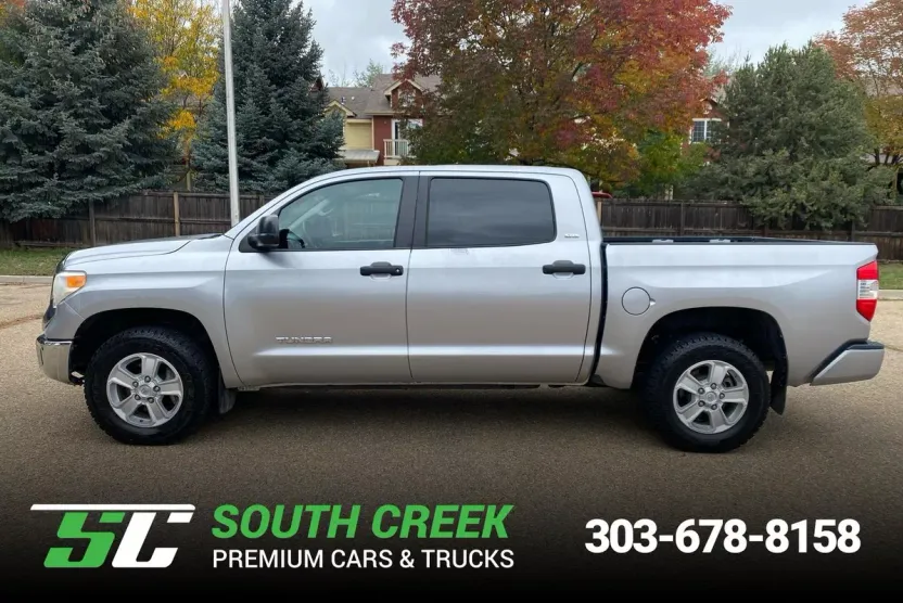 2017 Toyota Tundra SR5 photo 1