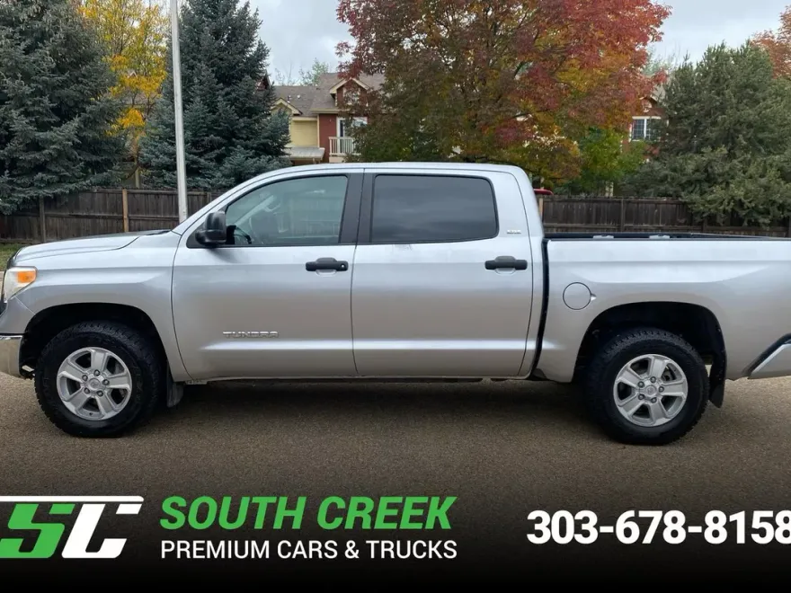 2017 Toyota Tundra SR5 photo 1