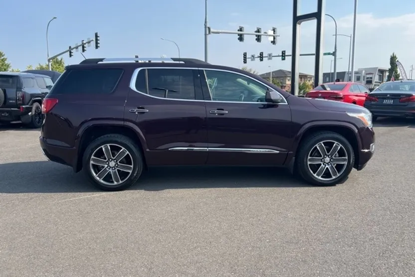 2018 Gmc Acadia Denali photo 1