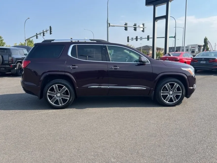 2018 Gmc Acadia Denali photo 1