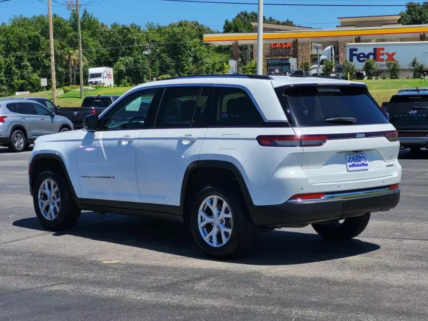 2022 Jeep Grand Cherokee Limited photo 1