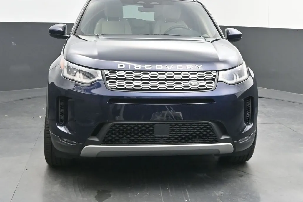 2023 Land Rover Discovery Sport SE photo 1