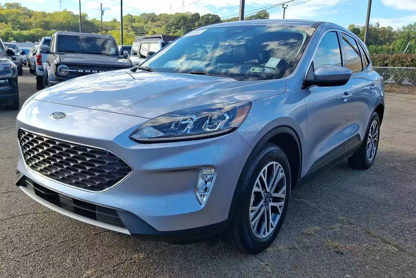 2022 Ford Escape SEL photo 1