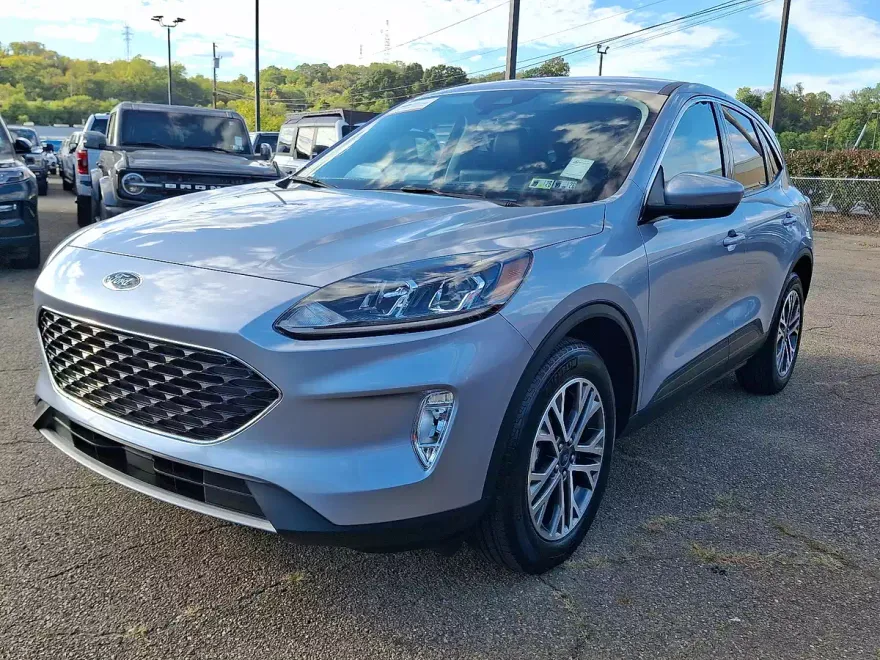 2022 Ford Escape SEL photo 1
