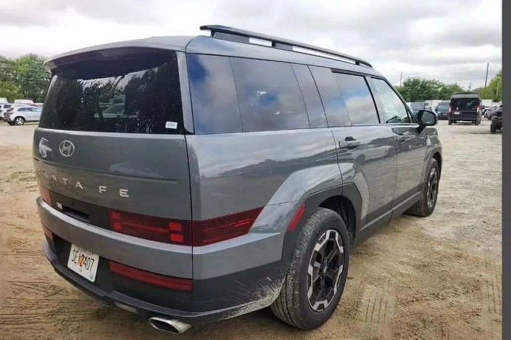 2025 Hyundai Santa Fe SEL photo 1