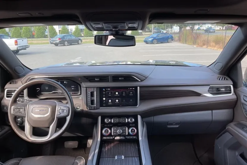 2022 Gmc Yukon XL Denali Ultimate photo 1
