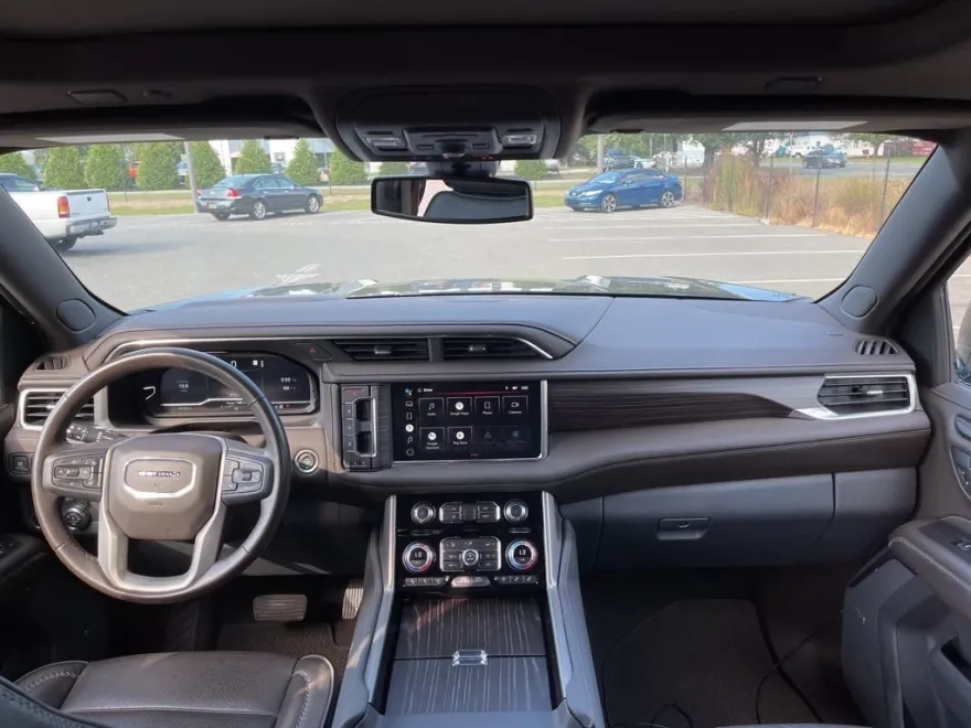 2022 Gmc Yukon XL Denali Ultimate photo 1