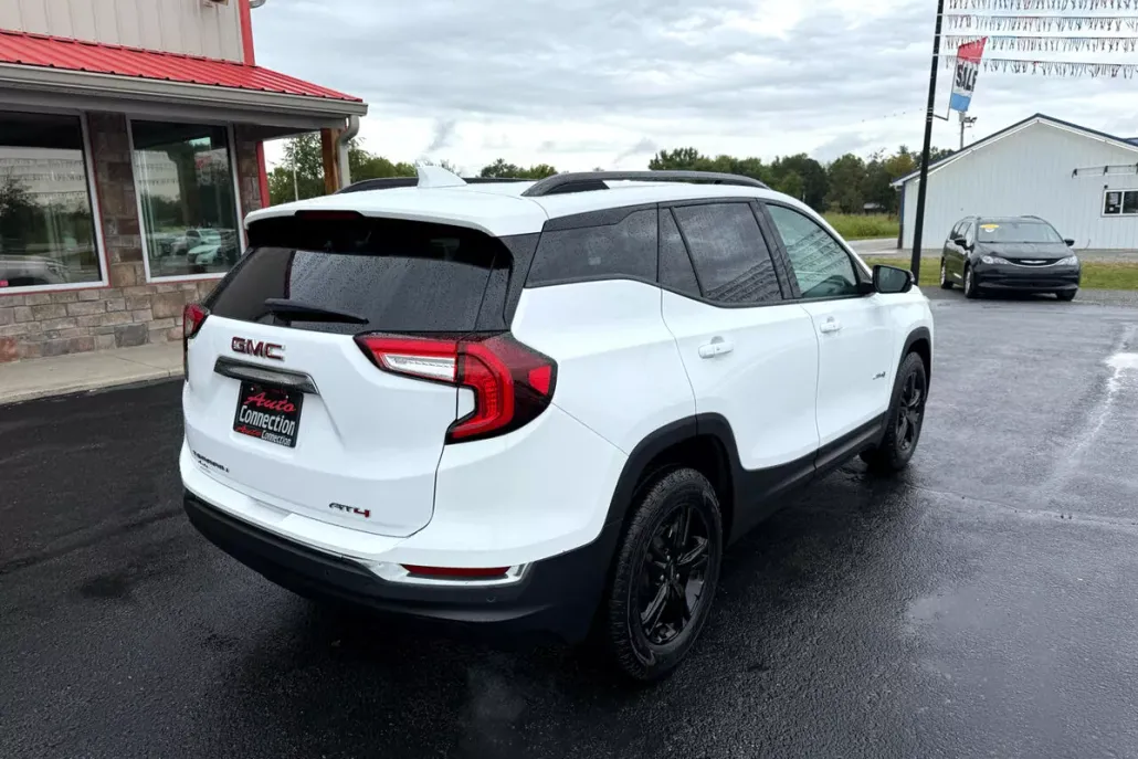 2022 Gmc Terrain AT4 photo 1