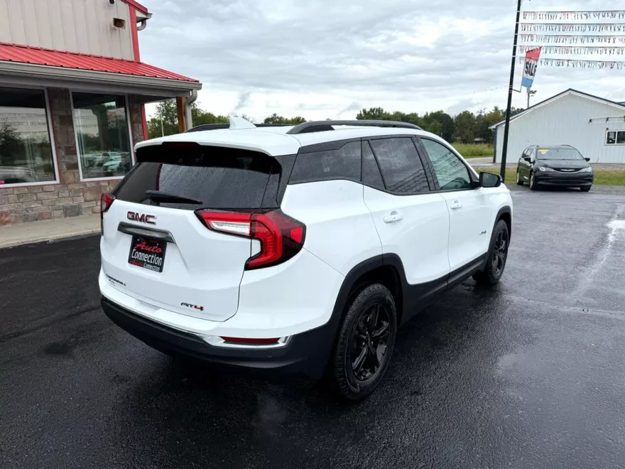 2022 Gmc Terrain AT4 photo 1