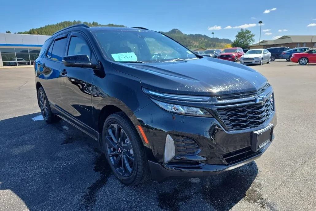 2024 Chevrolet Equinox RS photo 1
