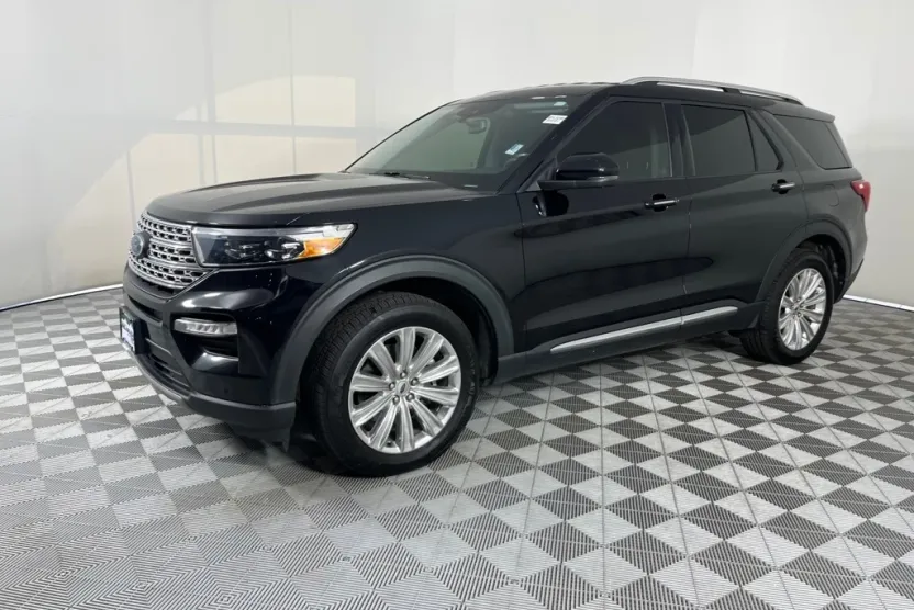 2022 Ford Explorer Limited photo 1