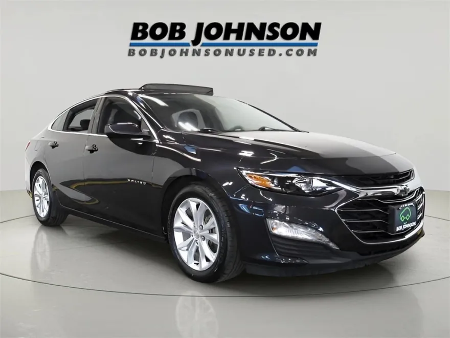 2023 Chevrolet Malibu 1LT photo 1